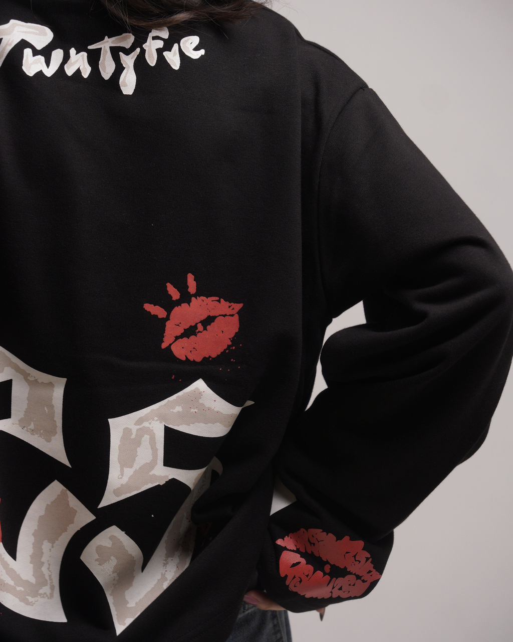 Kisses Tee