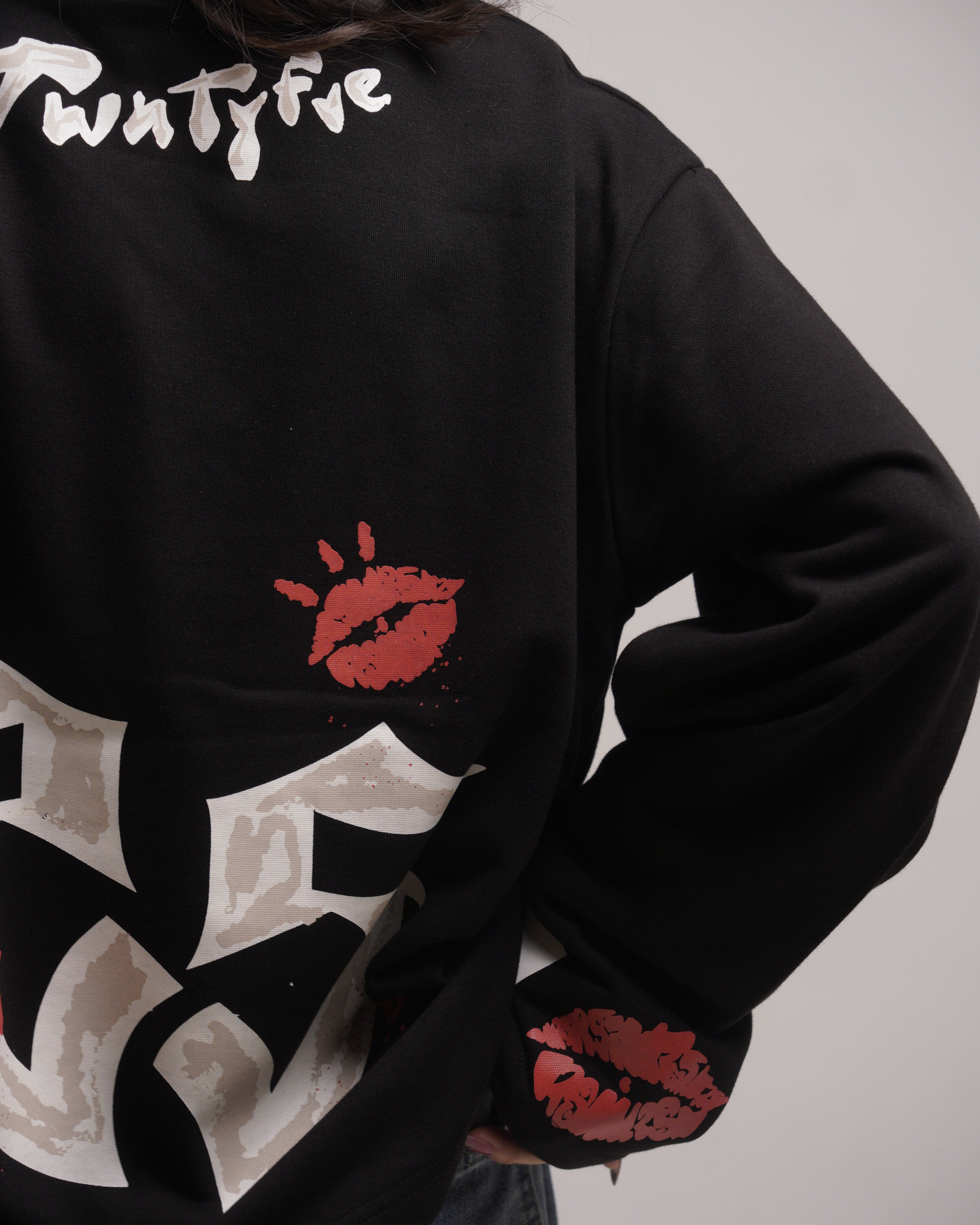 Kisses Tee